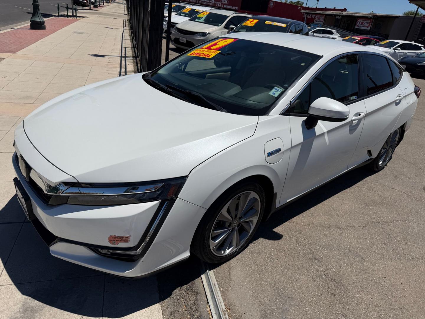 2019 Honda Clarity Plug-In Hybrid (JHMZC5F13KC) with an 1.5L L4 DOHC 16V HYBRID engine, CVT transmission, located at 744 E Miner Ave, Stockton, CA, 95202, (209) 944-5770, 37.956863, -121.282082 - Photo#3