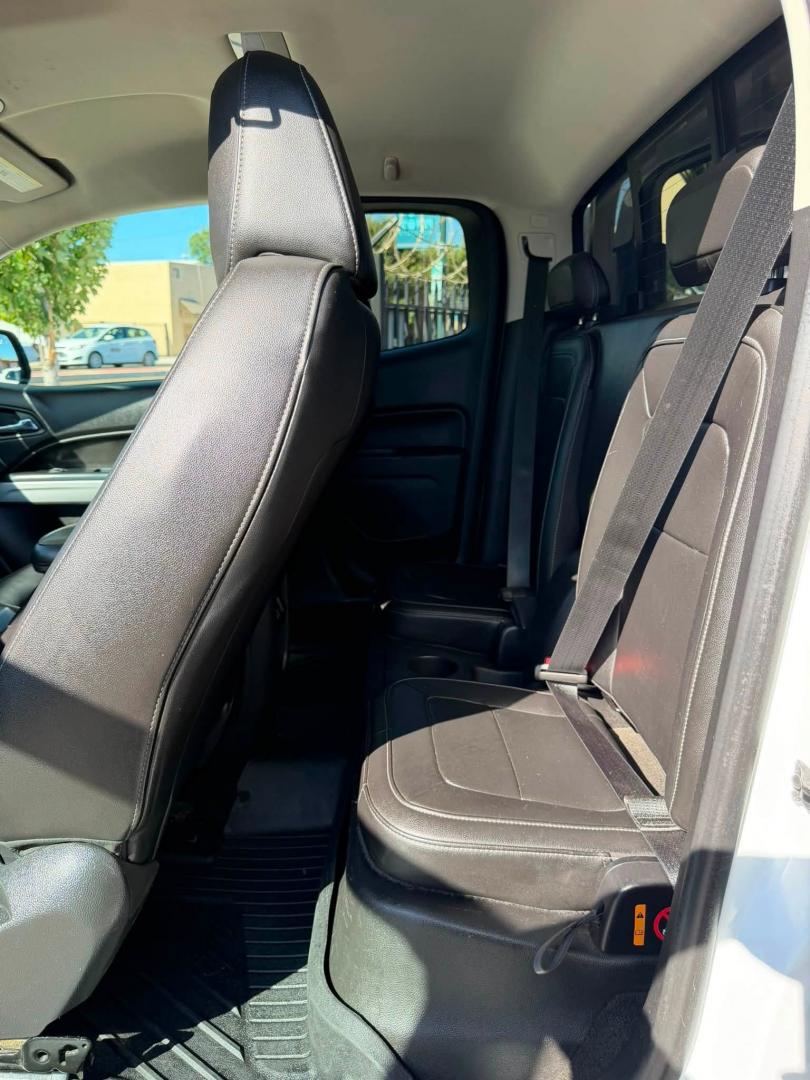2018 Chevrolet Colorado ZR2 Ext. Cab 4WD (1GCRTEEN8J1) with an 3.6L V6 DOHC 24V GAS engine, 6A transmission, located at 744 E Miner Ave, Stockton, CA, 95202, (209) 944-5770, 37.956863, -121.282082- Photo#10