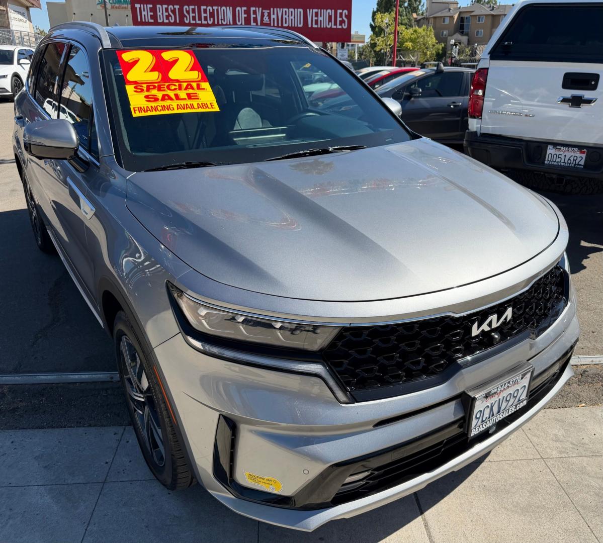 2022 Kia Sorento Plug In Hybrid SX Prestige (KNDRMDLH6N5) with an 1.6L L4 DOHC 16V HYBRID engine, 6A transmission, located at 744 E Miner Ave, Stockton, CA, 95202, (209) 944-5770, 37.956863, -121.282082- Photo#1