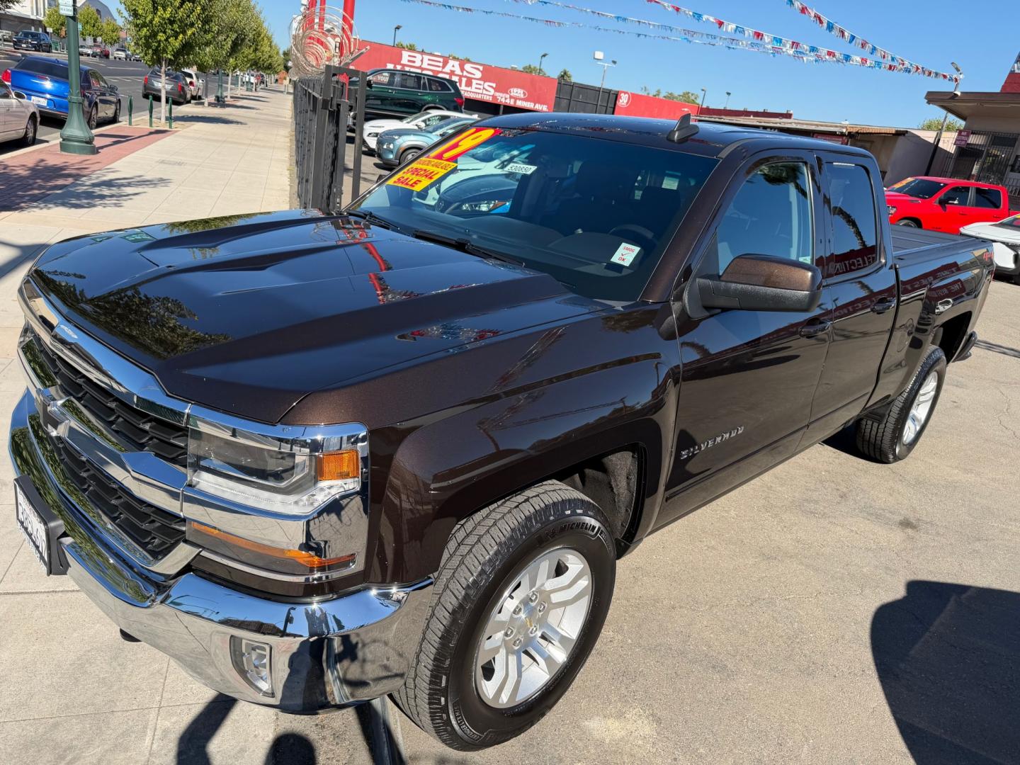 2019 Chevrolet Silverado 1500 Double Cab 4WD (2GCVKPEC7K1) with an 5.3L V8 OHV 16V engine, 6A transmission, located at 744 E Miner Ave, Stockton, CA, 95202, (209) 944-5770, 37.956863, -121.282082- Photo#4