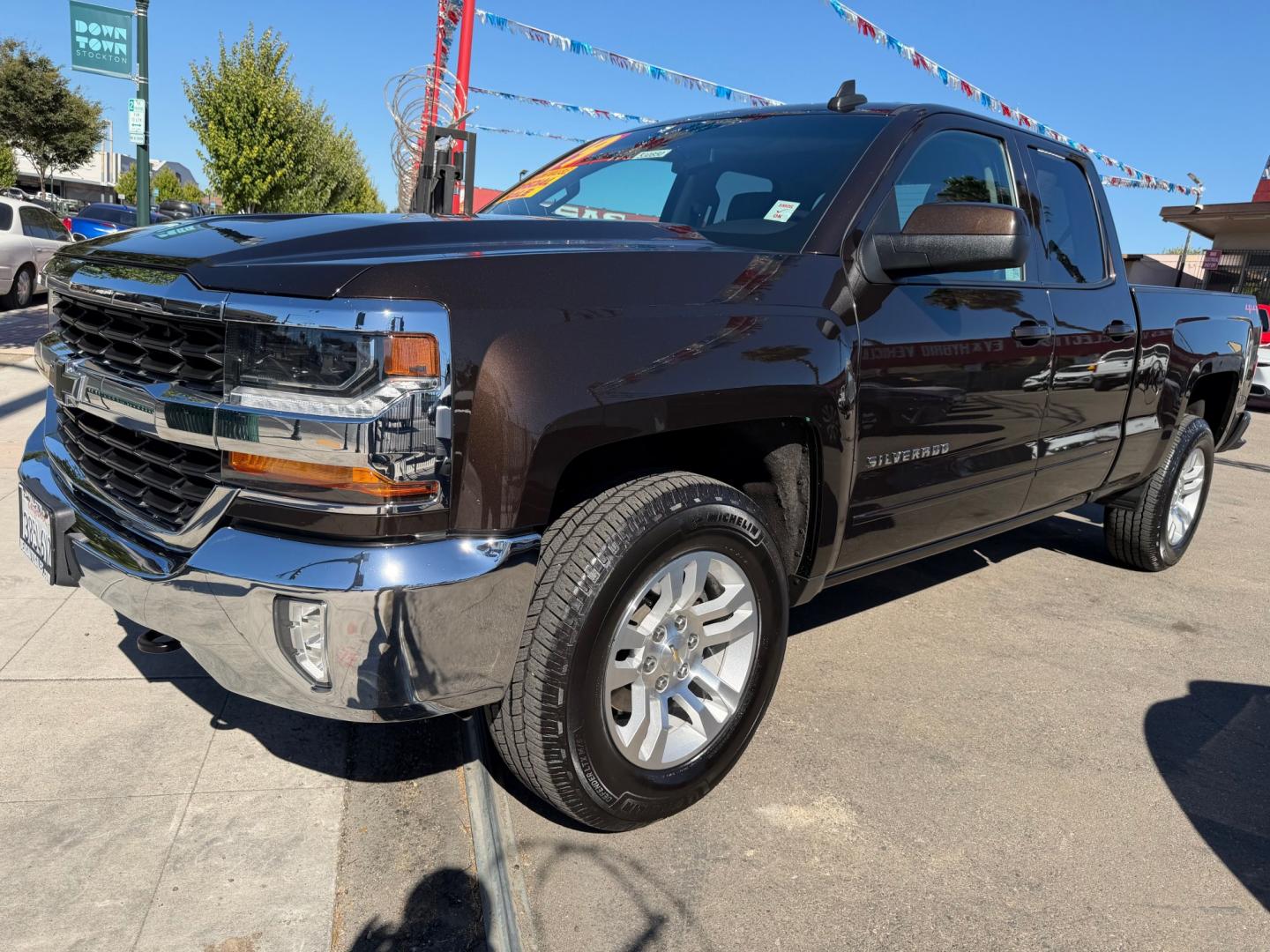 2019 Chevrolet Silverado 1500 Double Cab 4WD (2GCVKPEC7K1) with an 5.3L V8 OHV 16V engine, 6A transmission, located at 744 E Miner Ave, Stockton, CA, 95202, (209) 944-5770, 37.956863, -121.282082- Photo#3