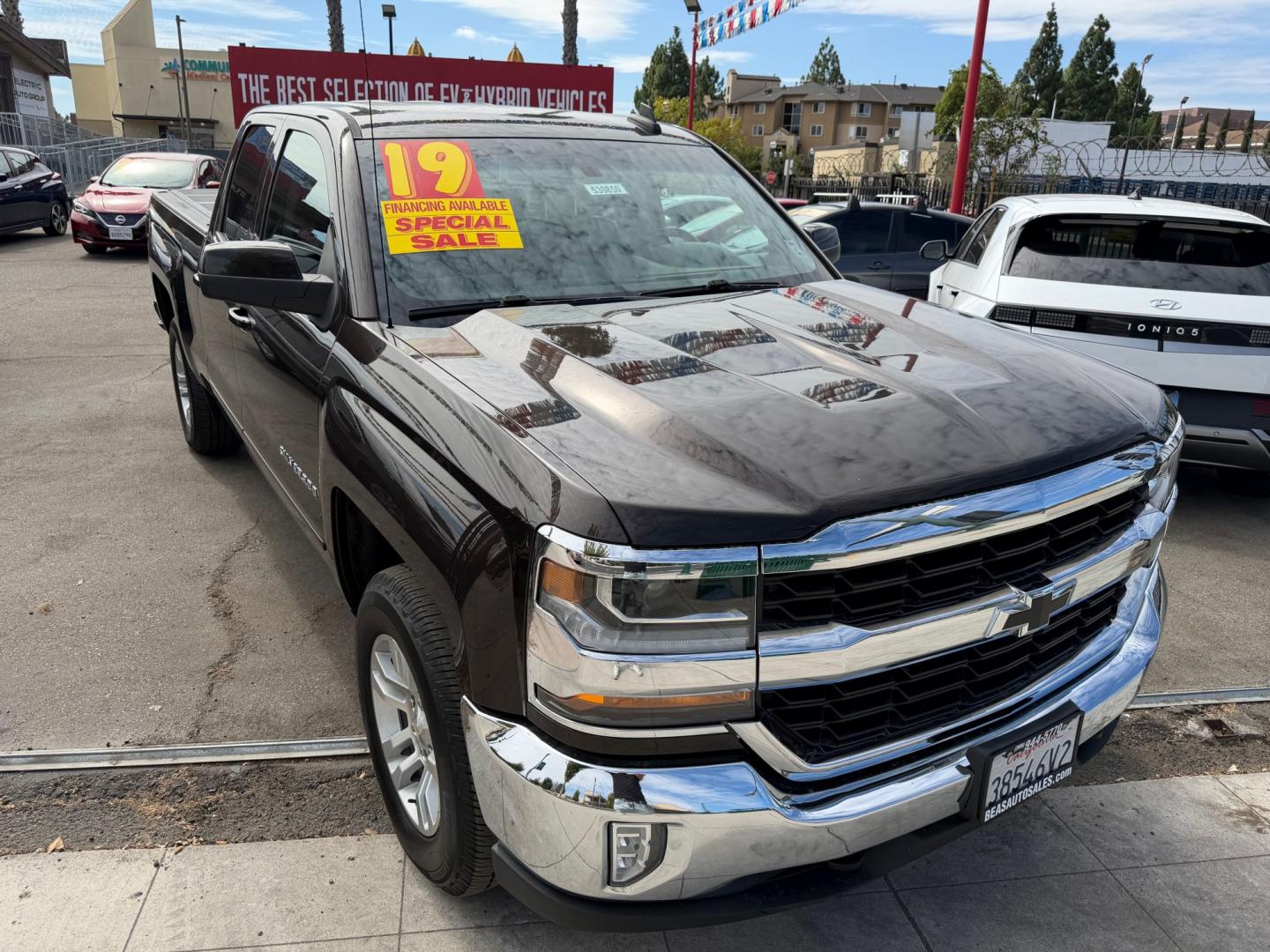 2019 Chevrolet Silverado 1500 Double Cab 4WD (2GCVKPEC7K1) with an 5.3L V8 OHV 16V engine, 6A transmission, located at 744 E Miner Ave, Stockton, CA, 95202, (209) 944-5770, 37.956863, -121.282082- Photo#1