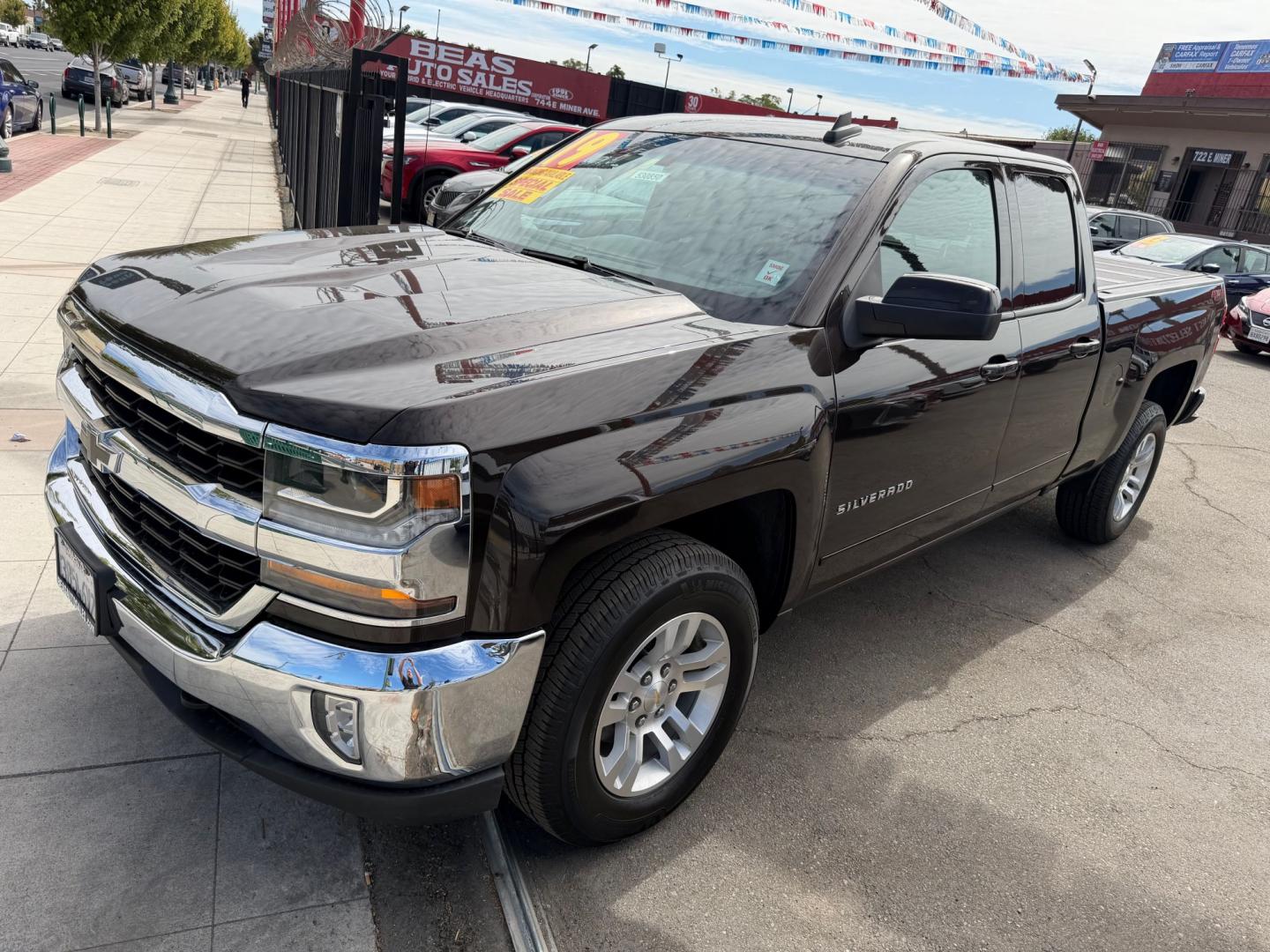 2019 Chevrolet Silverado 1500 Double Cab 4WD (2GCVKPEC7K1) with an 5.3L V8 OHV 16V engine, 6A transmission, located at 744 E Miner Ave, Stockton, CA, 95202, (209) 944-5770, 37.956863, -121.282082- Photo#4
