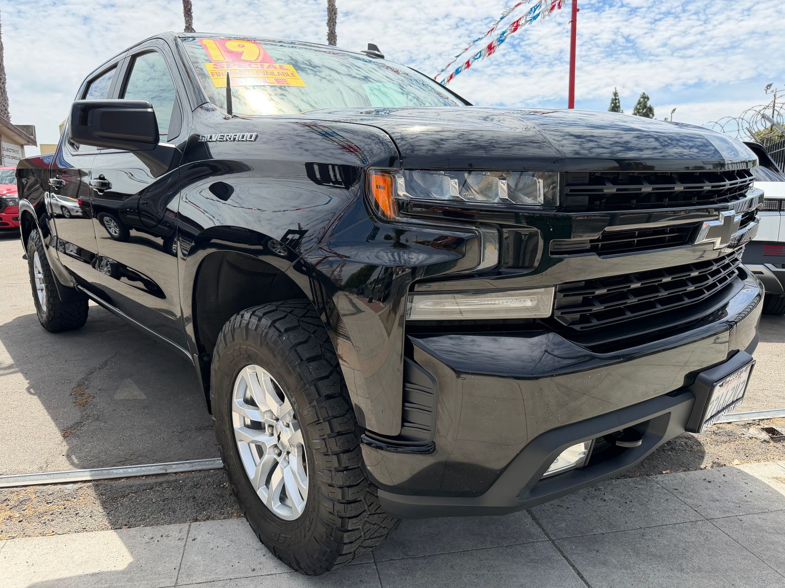 photo of 2019 Chevrolet Silverado 1500 RST Crew Cab 2WD