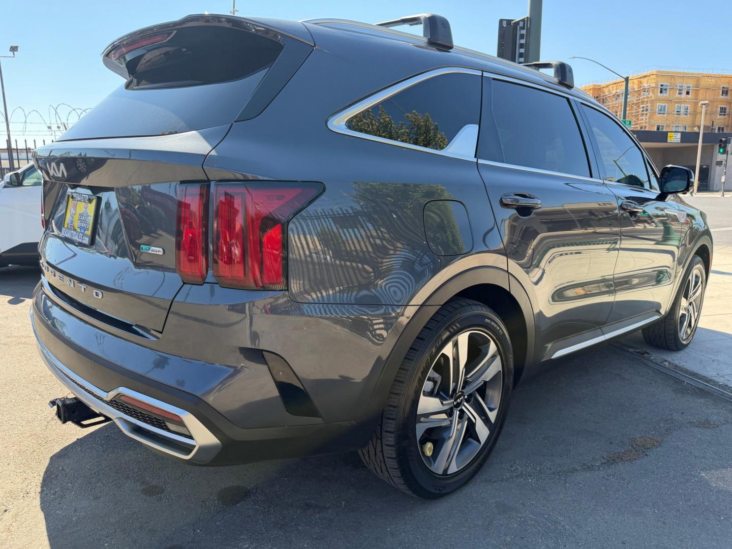 2022 Kia Sorento Plug In Hybrid SX Prestige (KNDRMDLH8N5) with an 1.6L L4 DOHC 16V HYBRID engine, 6A transmission, located at 744 E Miner Ave, Stockton, CA, 95202, (209) 944-5770, 37.956863, -121.282082- Photo#7