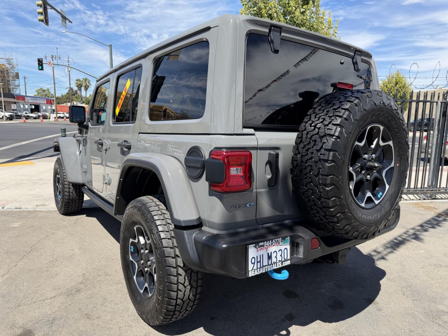 2023 Jeep Wrangler Unlimited Rubicon 20th Anniversary 4XE (1C4JJXR6XPW) with an 2.0L L4 DOHC 16V HYBRID engine, 8A transmission, located at 744 E Miner Ave, Stockton, CA, 95202, (209) 944-5770, 37.956863, -121.282082- Photo#5