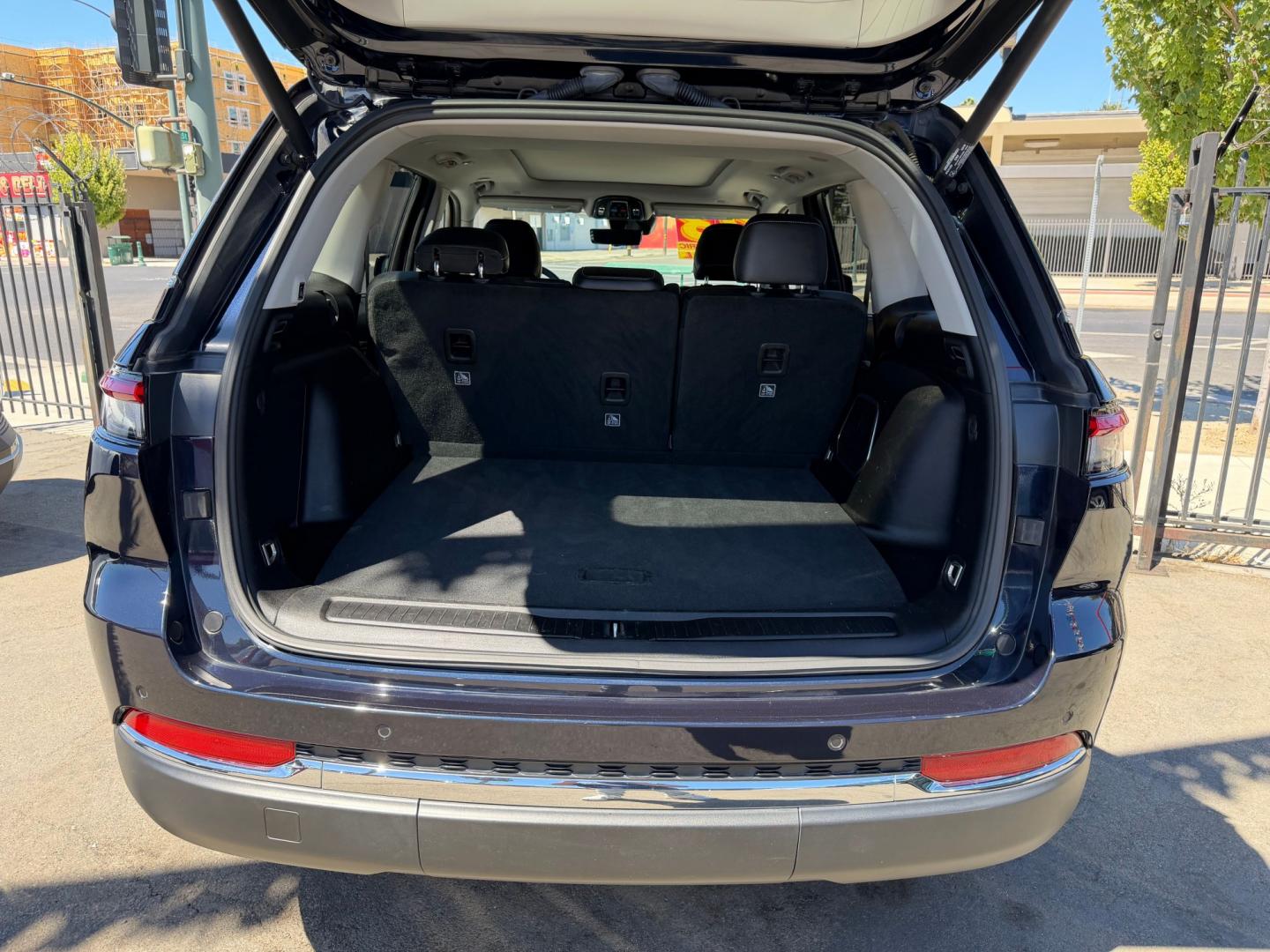 2023 Jeep Grand Cherokee 4xe (1C4RJYB65P8) with an 2.0L L4 DOHC 16V HYBRID engine, 8A transmission, located at 744 E Miner Ave, Stockton, CA, 95202, (209) 944-5770, 37.956863, -121.282082- Photo#11