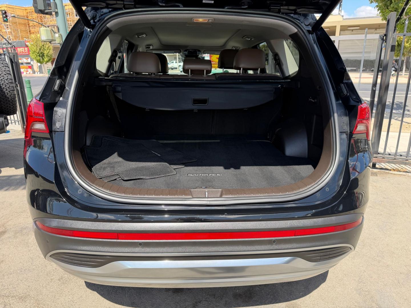 2023 Hyundai Santa Fe Plug-In Hybrid Limited (KM8S7DA20PU) with an 1.6L L4 DOHC 16V HYBRID engine, 6A transmission, located at 744 E Miner Ave, Stockton, CA, 95202, (209) 944-5770, 37.956863, -121.282082- Photo#11