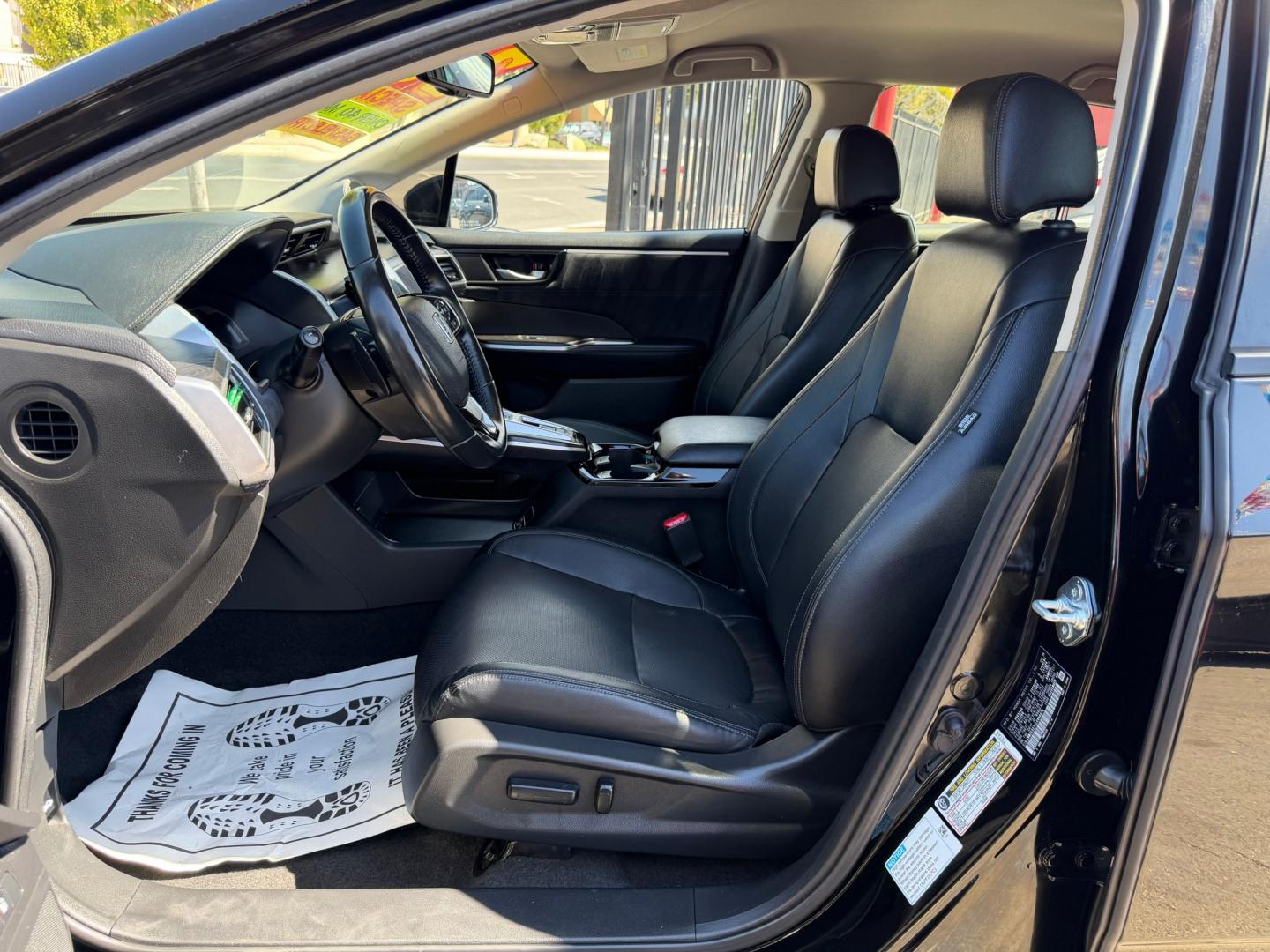 2020 Honda Clarity Touring Plug-In Hybrid (JHMZC5F34LC) with an 1.5L L4 DOHC 16V HYBRID engine, CVT transmission, located at 744 E Miner Ave, Stockton, CA, 95202, (209) 944-5770, 37.956863, -121.282082- Photo#9