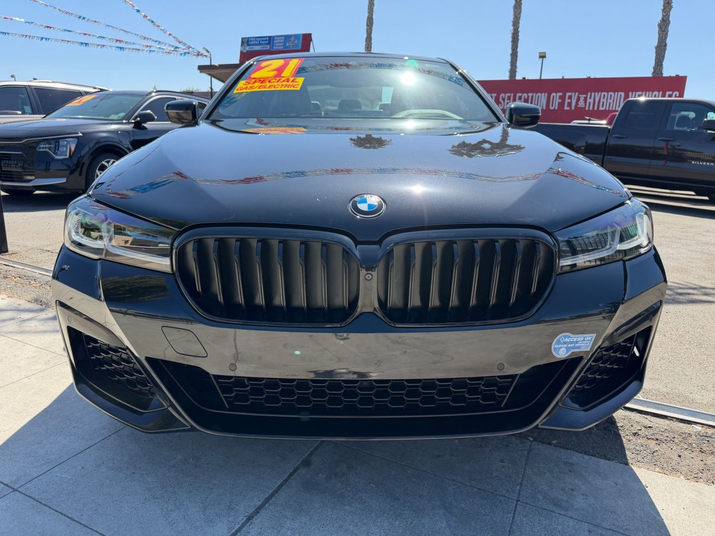 2021 BMW 5-Series 530e (WBA13AG00MC) , 8A transmission, located at 744 E Miner Ave, Stockton, CA, 95202, (209) 944-5770, 37.956863, -121.282082- Photo#2