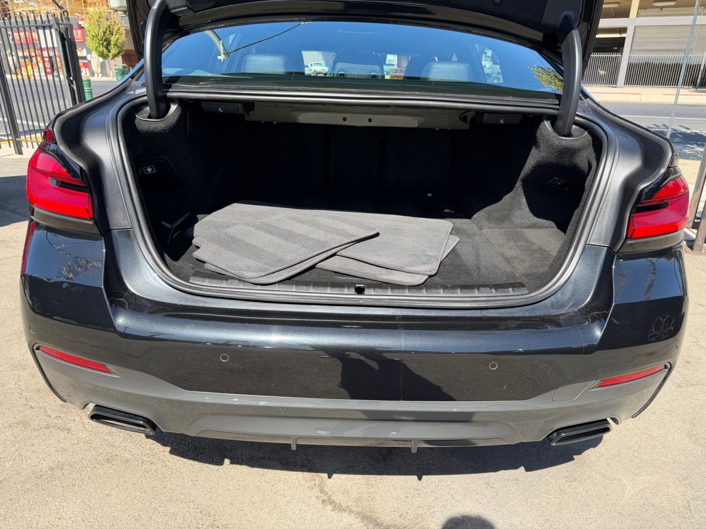 2021 BMW 5-Series 530e (WBA13AG00MC) , 8A transmission, located at 744 E Miner Ave, Stockton, CA, 95202, (209) 944-5770, 37.956863, -121.282082- Photo#12