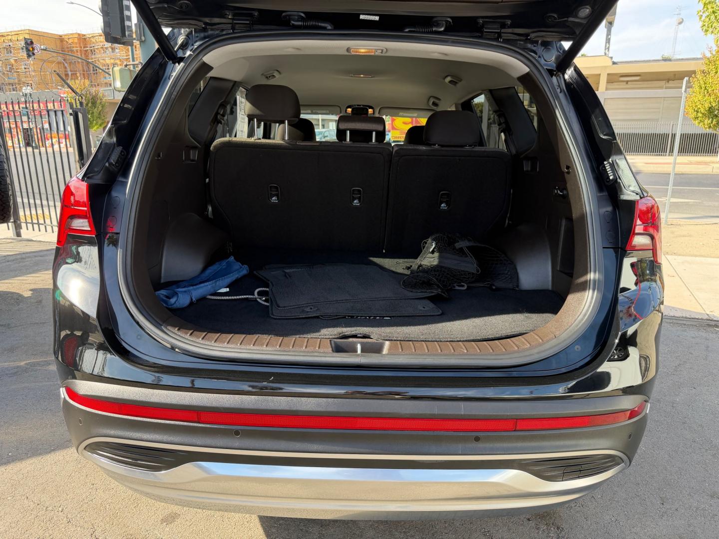 2023 Hyundai Santa Fe Plug-In Hybrid SEL Convenience (KM8S6DA22PU) with an 1.6L L4 DOHC 16V HYBRID engine, 6A transmission, located at 744 E Miner Ave, Stockton, CA, 95202, (209) 944-5770, 37.956863, -121.282082- Photo#11