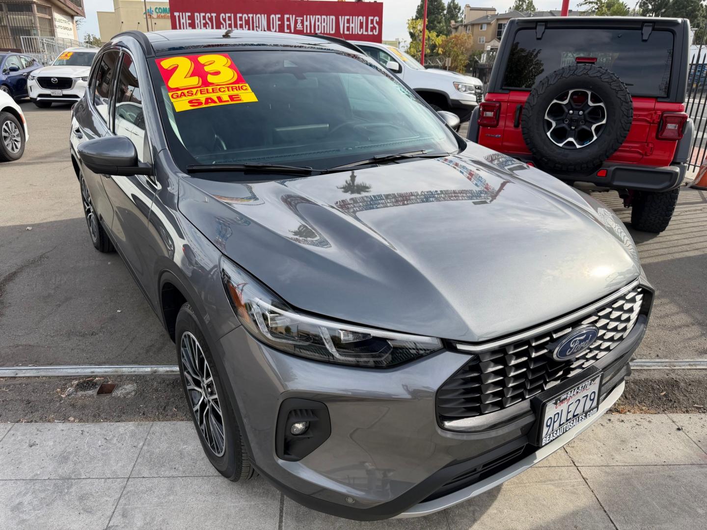 2023 Ford Escape Plug-in Hybrid Base (1FMCU0E12PU) with an 2.5L L4 DOHC 16V HYBRID engine, 6A transmission, located at 744 E Miner Ave, Stockton, CA, 95202, (209) 944-5770, 37.956863, -121.282082- Photo#1