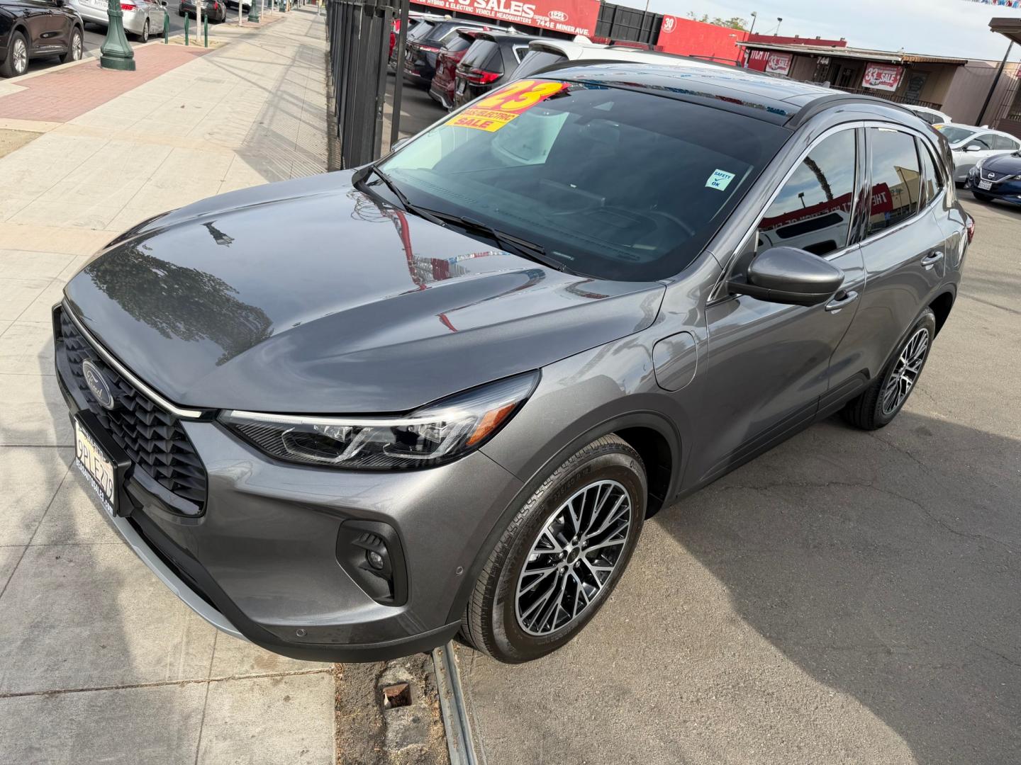 2023 Ford Escape Plug-in Hybrid Base (1FMCU0E12PU) with an 2.5L L4 DOHC 16V HYBRID engine, 6A transmission, located at 744 E Miner Ave, Stockton, CA, 95202, (209) 944-5770, 37.956863, -121.282082- Photo#4
