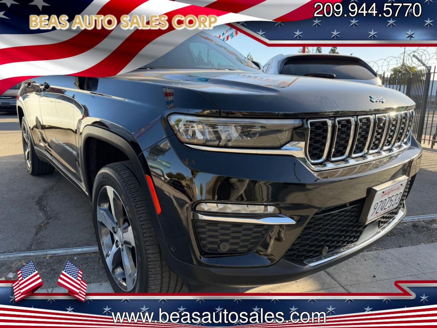 2023 BLACK Jeep Grand Cherokee 4xe Limited (1C4RJYB67PC) with an 2.0L L4 DOHC 16V HYBRID engine, 8A transmission, located at 744 E Miner Ave, Stockton, CA, 95202, (209) 944-5770, 37.956863, -121.282082- Photo#0