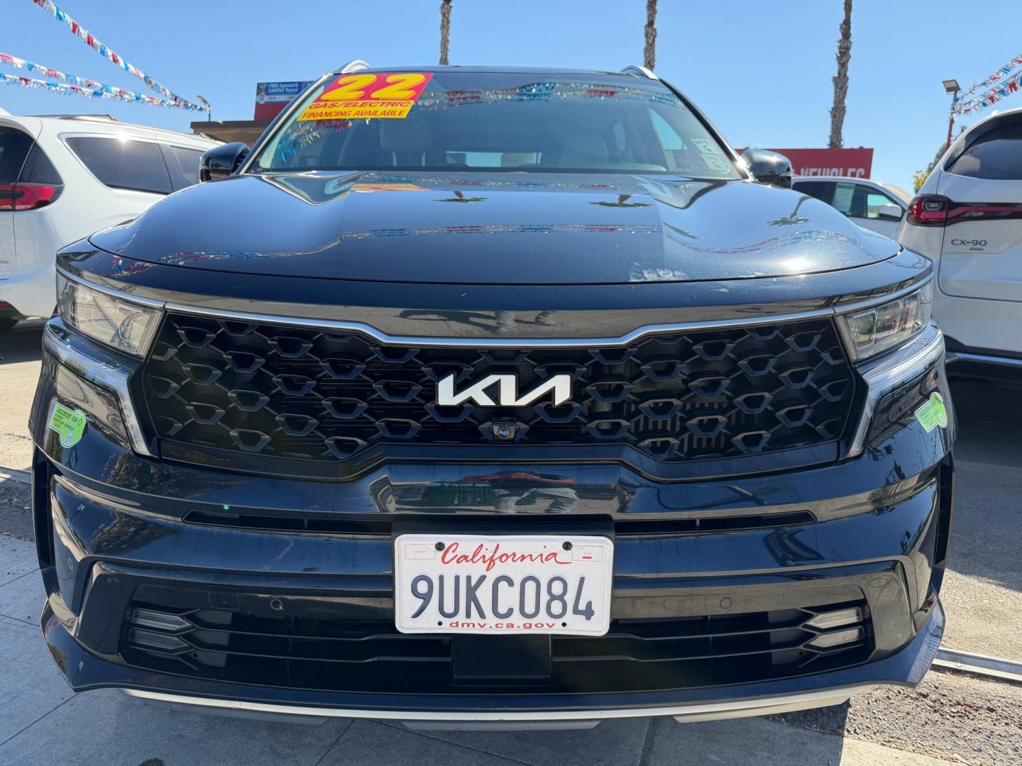 2022 Kia Sorento Plug In Hybrid SX Prestige (KNDRMDLH6N5) with an 1.6L L4 DOHC 16V HYBRID engine, 6A transmission, located at 744 E Miner Ave, Stockton, CA, 95202, (209) 944-5770, 37.956863, -121.282082- Photo#2