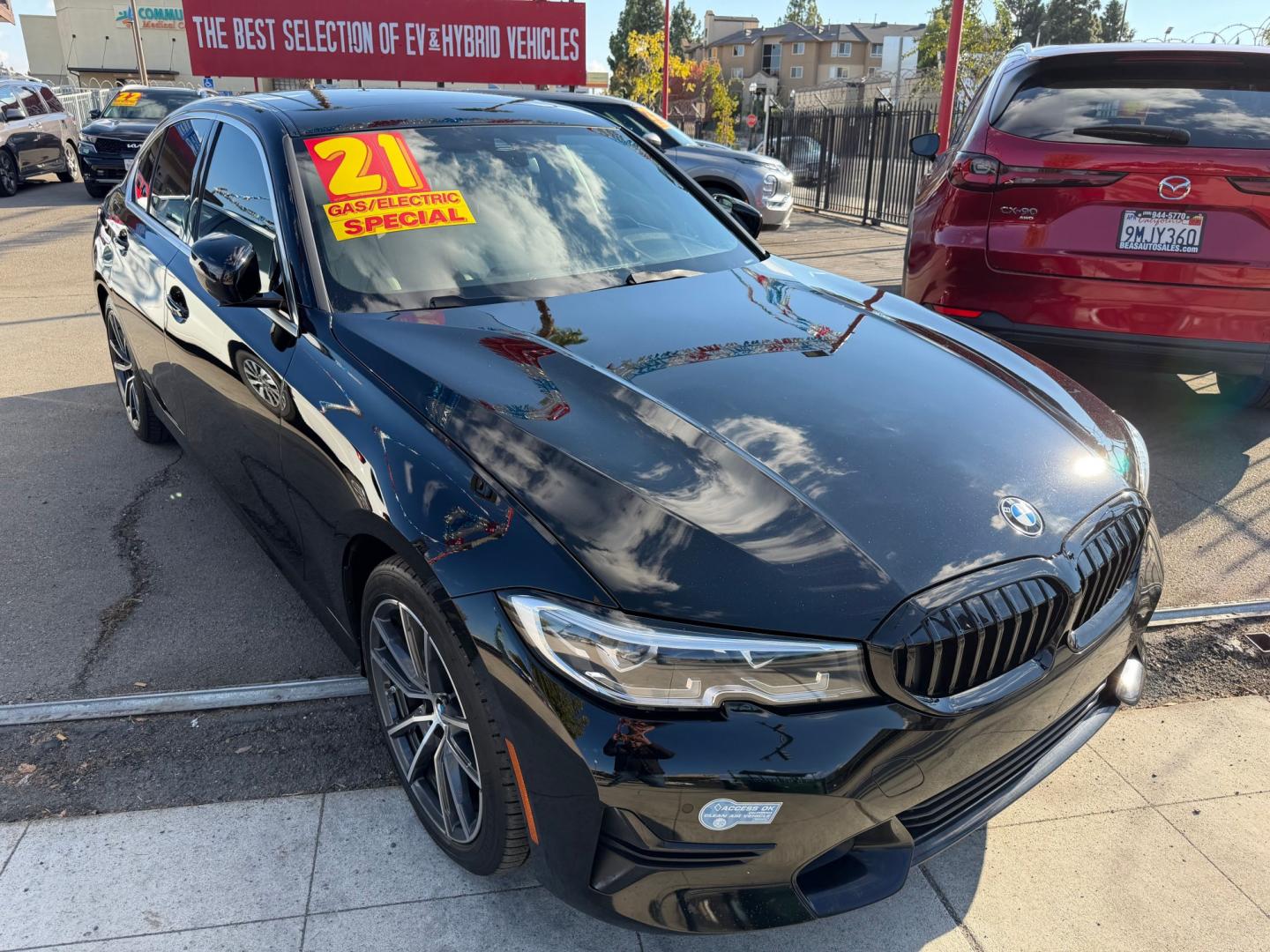 2021 BMW 3-Series 330e (3MW5P7J07M8) with an 2.0L I4 DI Plug-in Gas/Electric Hybrid engine, 8A transmission, located at 744 E Miner Ave, Stockton, CA, 95202, (209) 944-5770, 37.956863, -121.282082- Photo#1