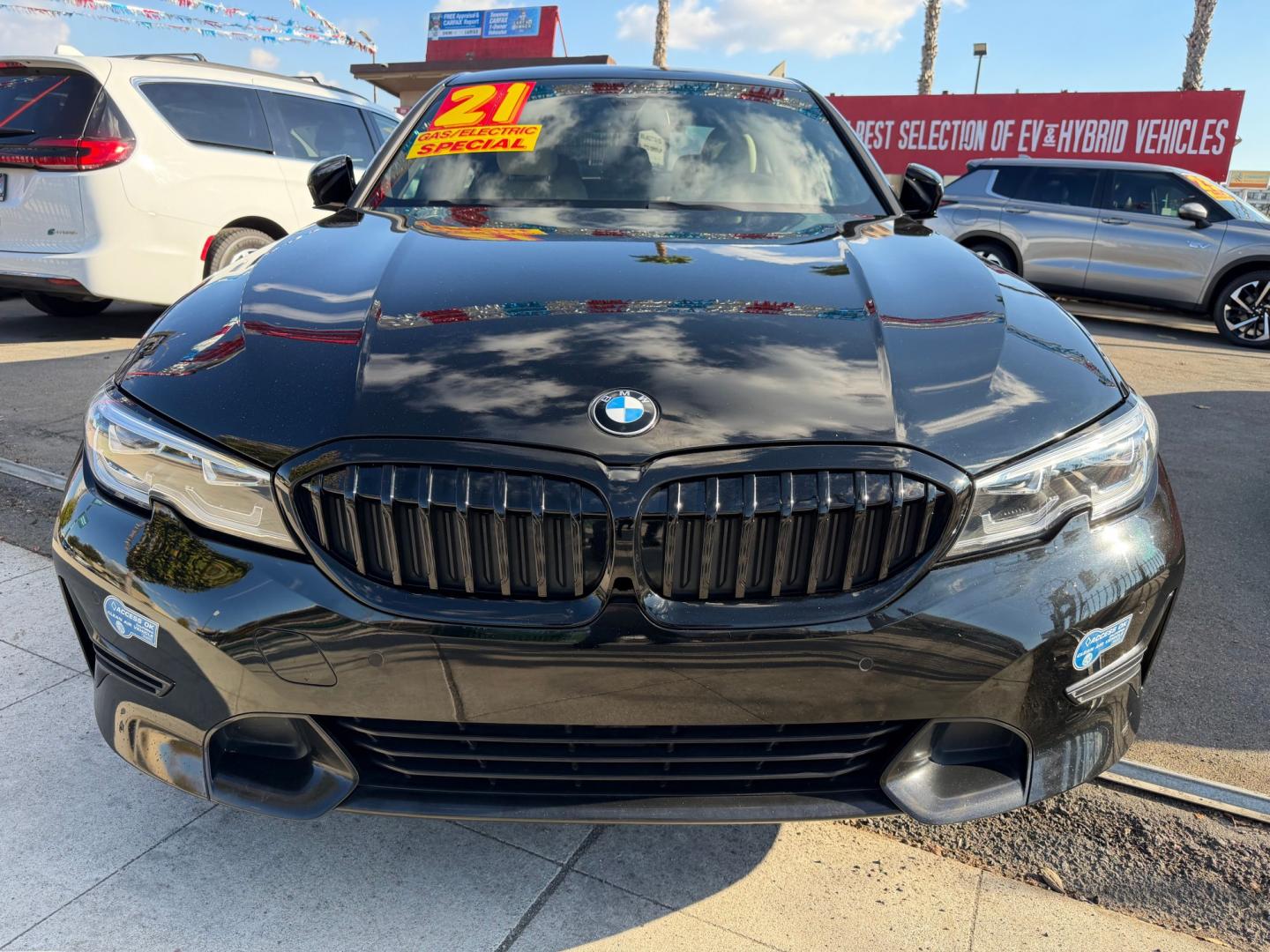 2021 BMW 3-Series 330e (3MW5P7J07M8) with an 2.0L I4 DI Plug-in Gas/Electric Hybrid engine, 8A transmission, located at 744 E Miner Ave, Stockton, CA, 95202, (209) 944-5770, 37.956863, -121.282082- Photo#2
