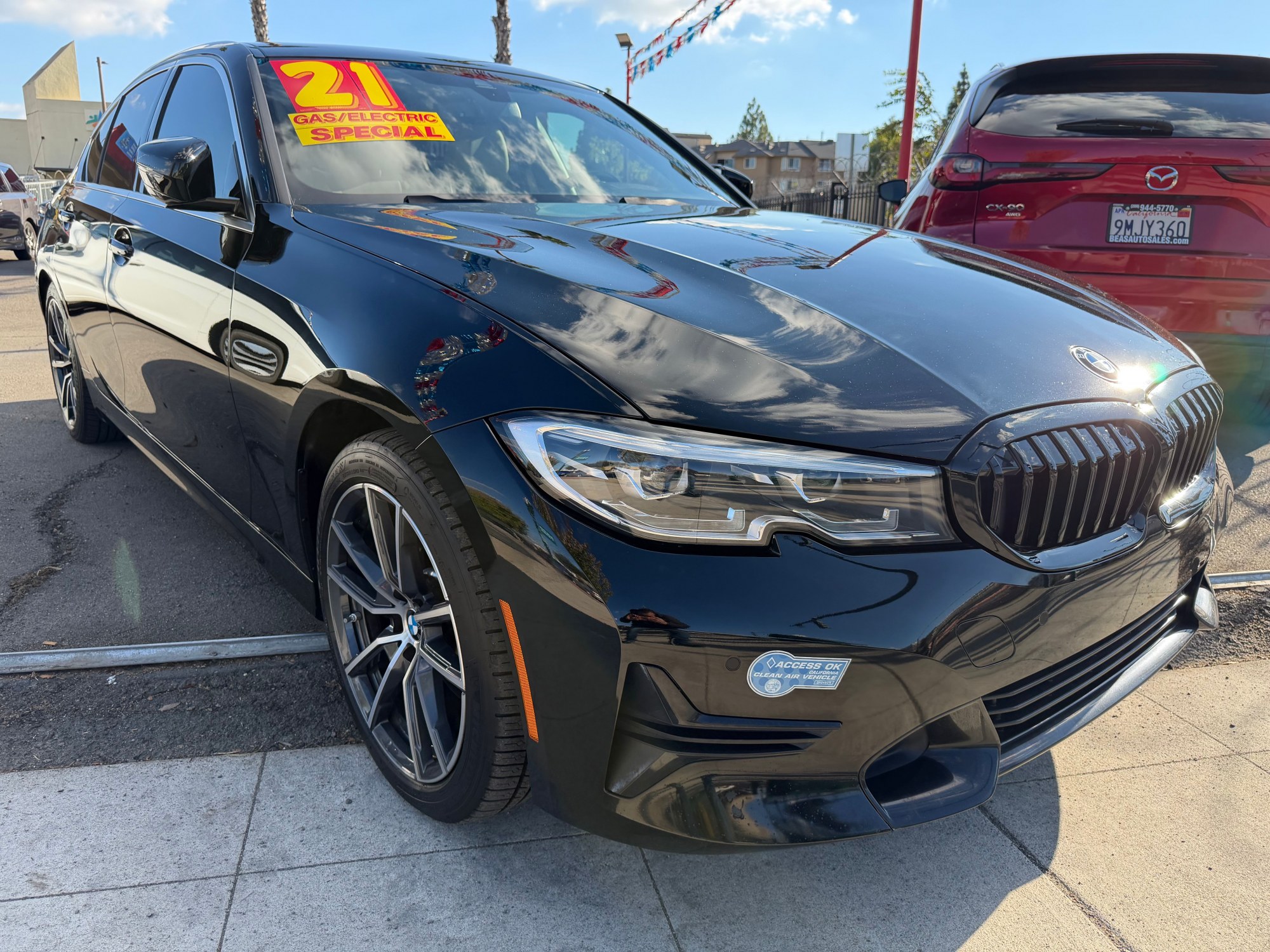 photo of 2021 BMW 3-Series 330e
