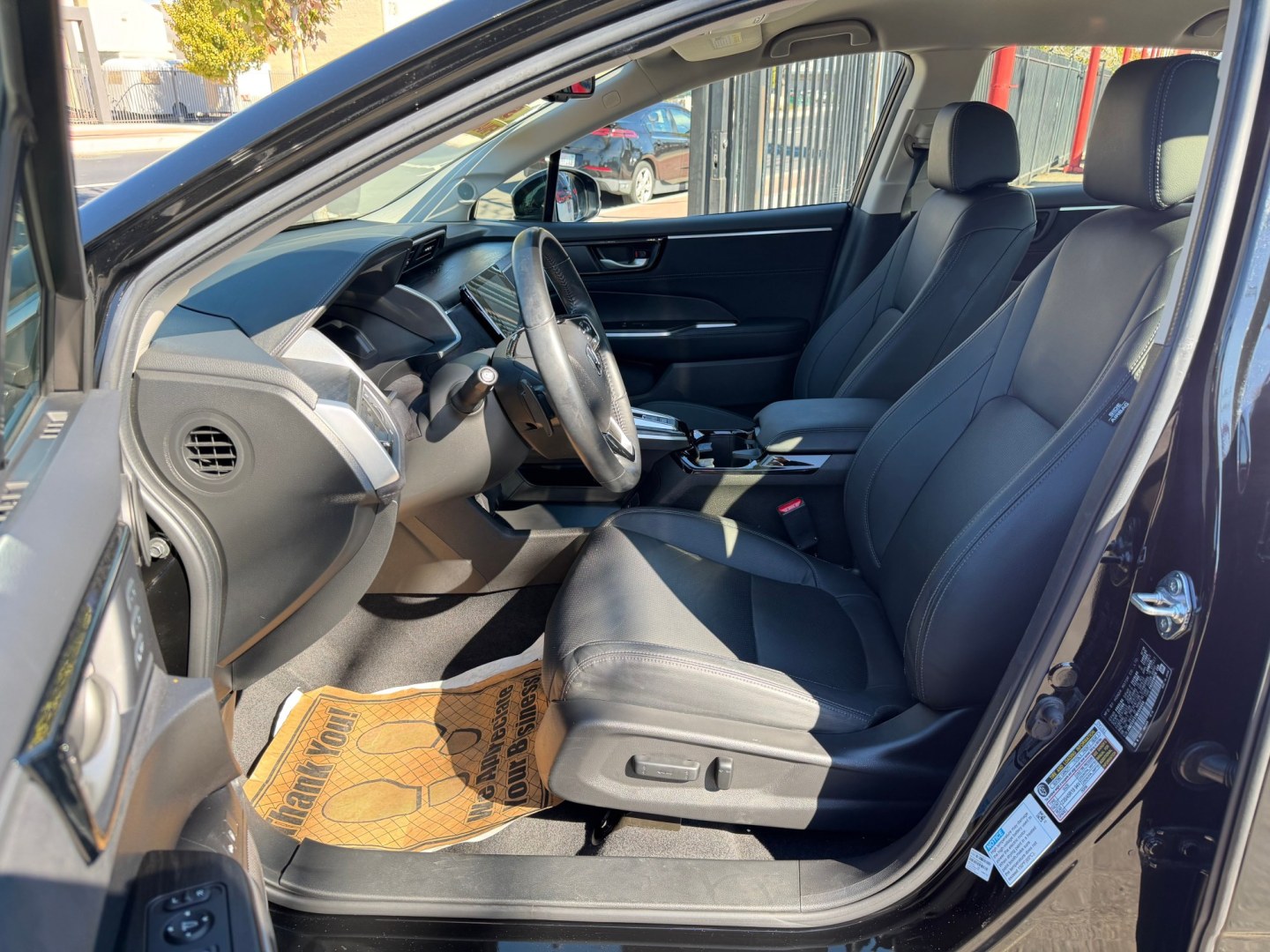 2021 Honda Clarity Touring Plug-In Hybrid (JHMZC5F37MC) with an 1.5L L4 DOHC 16V HYBRID engine, CVT transmission, located at 744 E Miner Ave, Stockton, CA, 95202, (209) 944-5770, 37.956863, -121.282082- Photo#10
